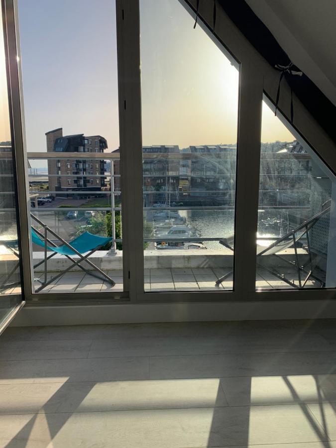 דוביל Blue Bay Studio Terrasse מראה חיצוני תמונה